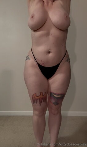 KittyDoesCosplay nude photo 42
