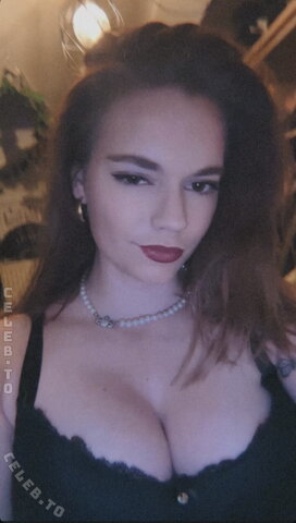kittykattoni nude photo 6