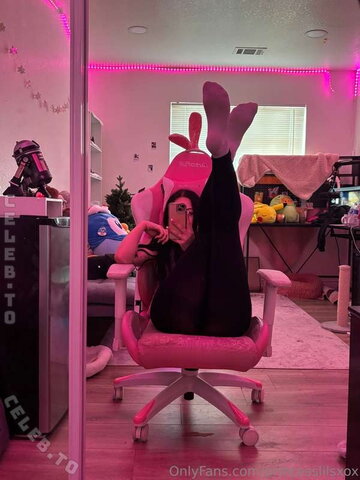 Kittylilss nude photo 19