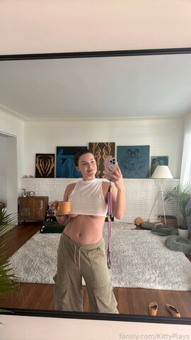 KittyPlays nude photo 30