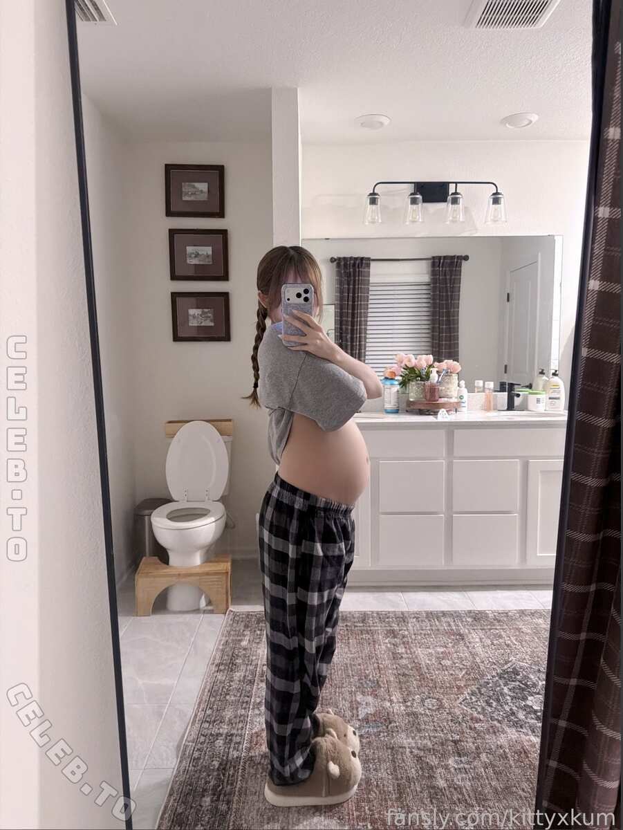 Kittyxkum nude photo 30