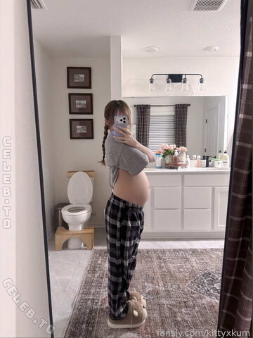 Kittyxkum nude photo 19