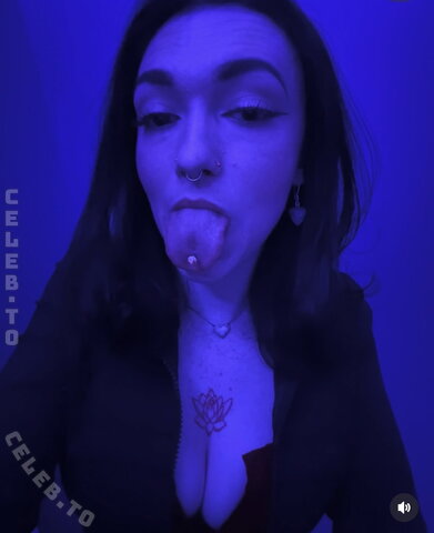kkaywwaa nude photo 95