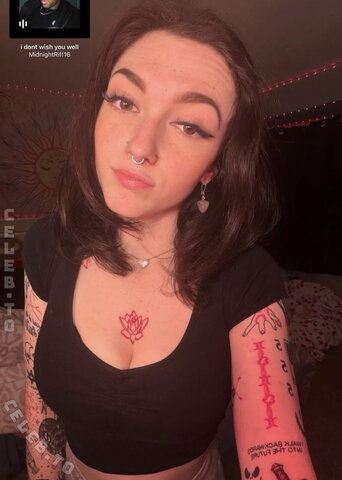 kkaywwaa nude photo 91