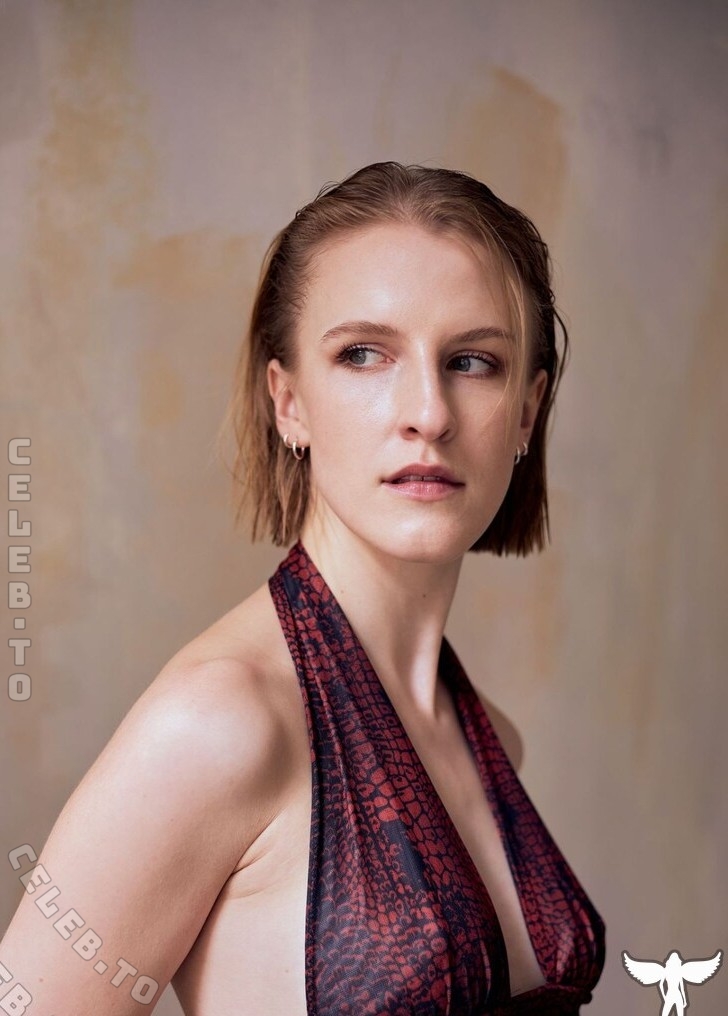 Klara Lange nude photo 1