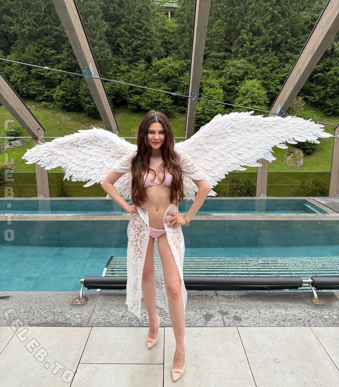 Klaudia Giez nude photo 2