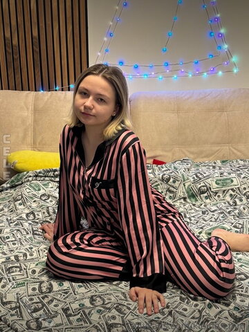 Kleine.emmi nude photo 115