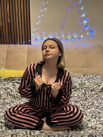 Kleine.emmi nude photo 118