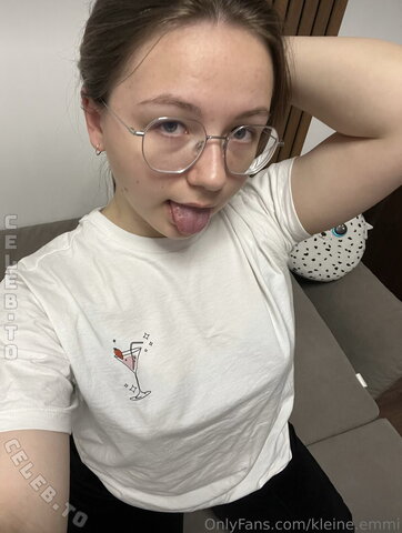 Kleine.emmi nude photo 140