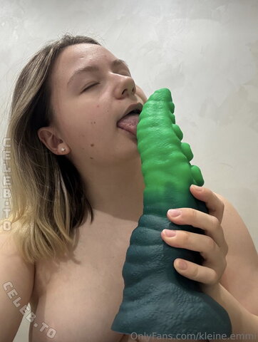 Kleine.emmi nude photo 156