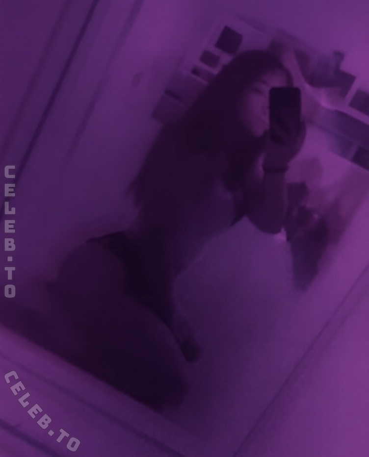 Kleinesmiststueck nude photo 1