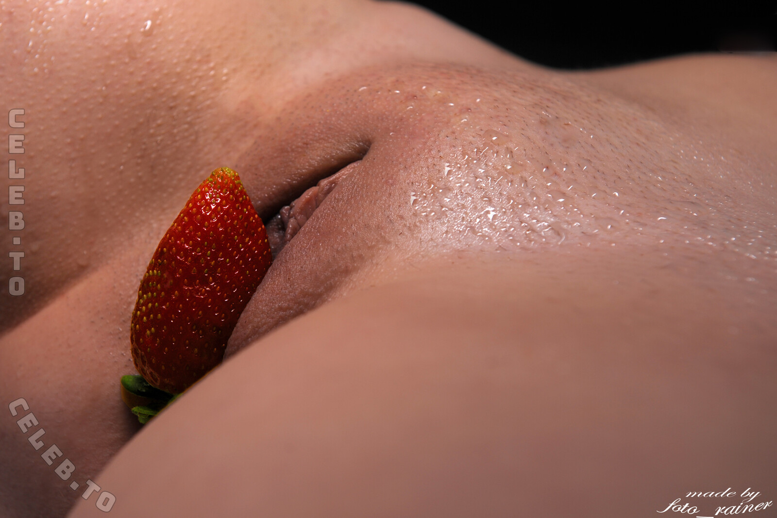 Knallbonbon nude photo 3