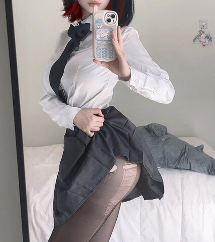 komocos nude photo 27