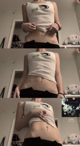 komocos nude photo 3