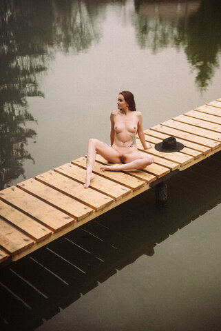 Komtesa V nude photo 2