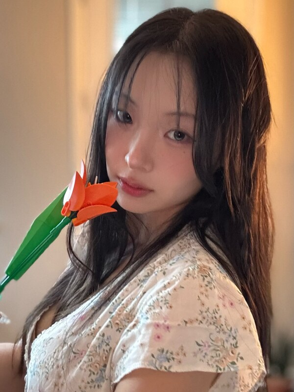 Kong nude photo 1