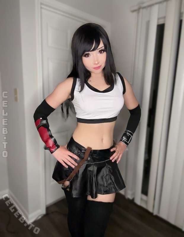 Koraaura nude photo 1