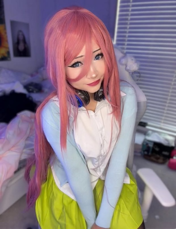 Koraaura nude photo 2