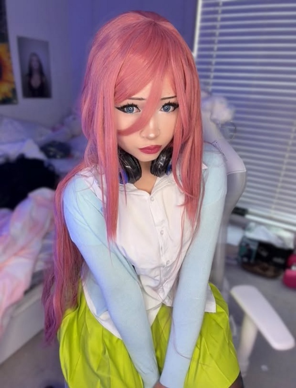 Koraaura nude photo 5