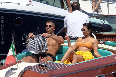 Kourtney Kardashian nude photo 19