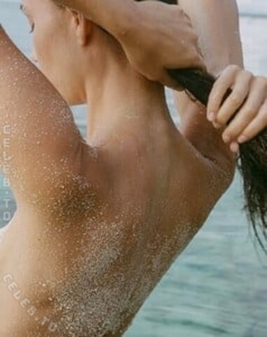 Kristen Kiehnle nude photo 15