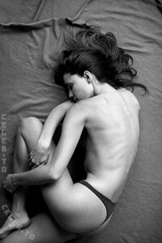 Kristen Kiehnle nude photo 18