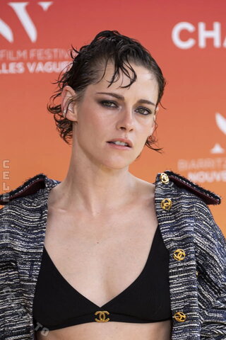 Kristen Stewart nude photo 8