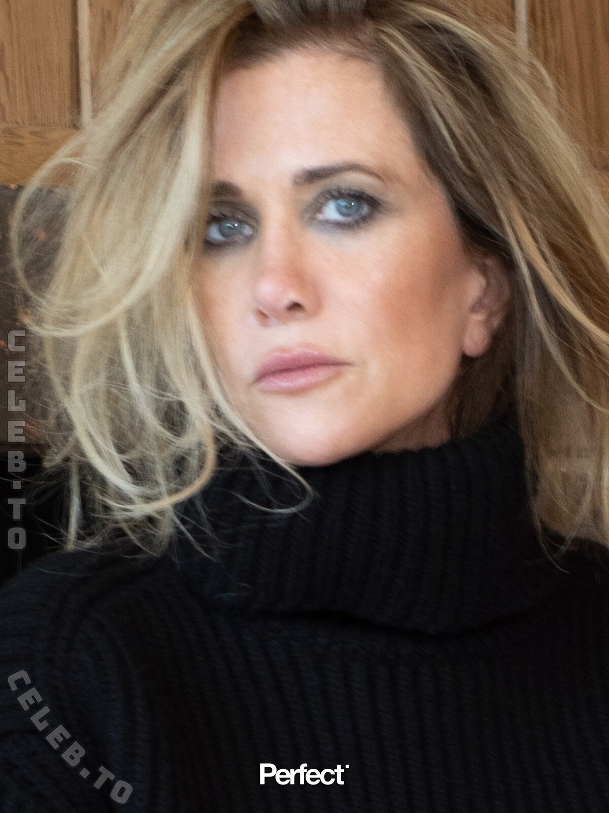 Kristen Wiig nude photo 9