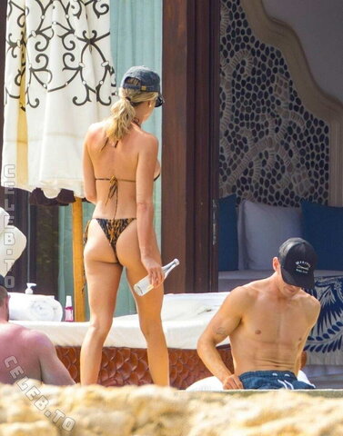 Kristin Cavallari nude photo 33