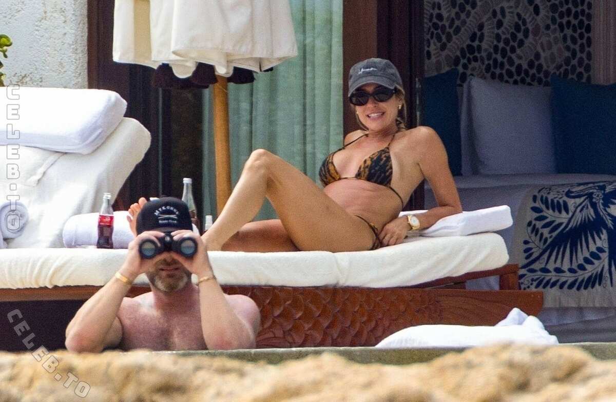 Kristin Cavallari nude photo 12
