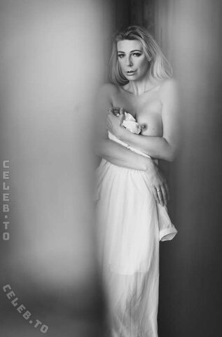 Kristin Roca nude photo 39