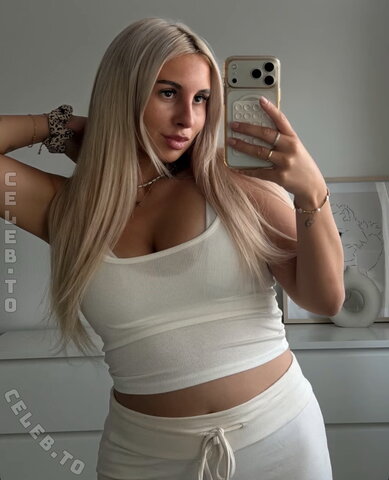 Kristinkbi – Insta Story