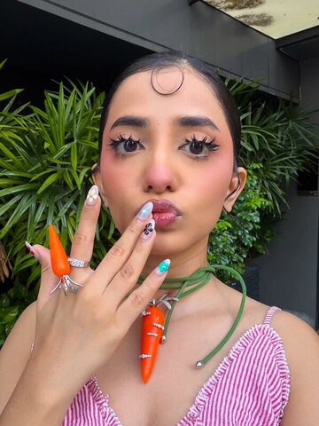 Krutika nude photo 4