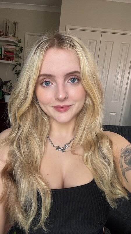 Krysttl nude photo 2
