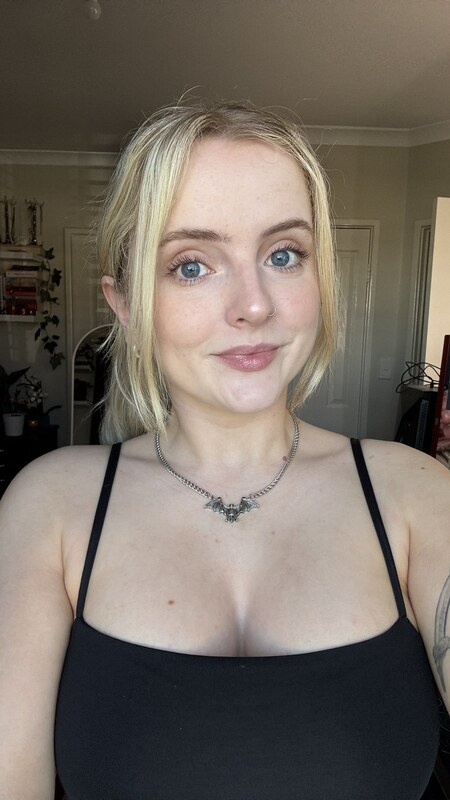 Krysttl nude photo 3