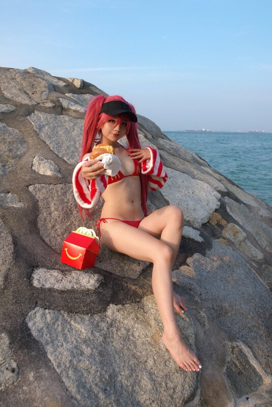 Kumabeari nude photo 6