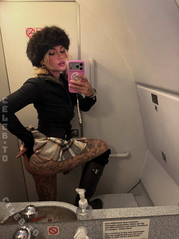 Kunshikitty nude photo 34