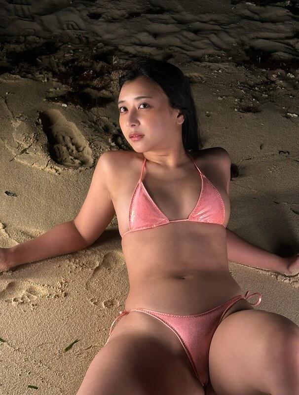 Kunugi maika nude photo 1