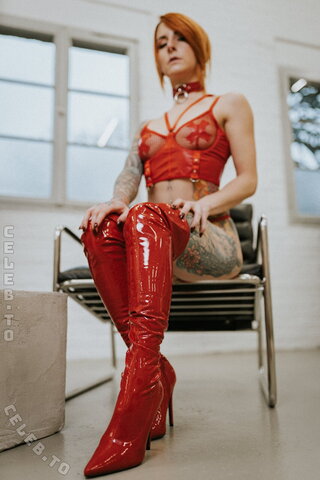 Kupferfuchs nude photo 9
