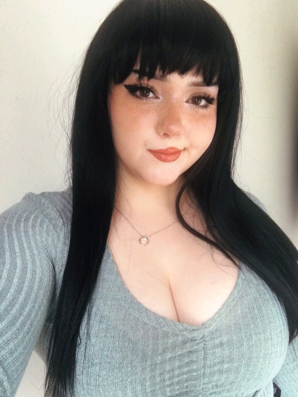 kvwviiju nude photo 9