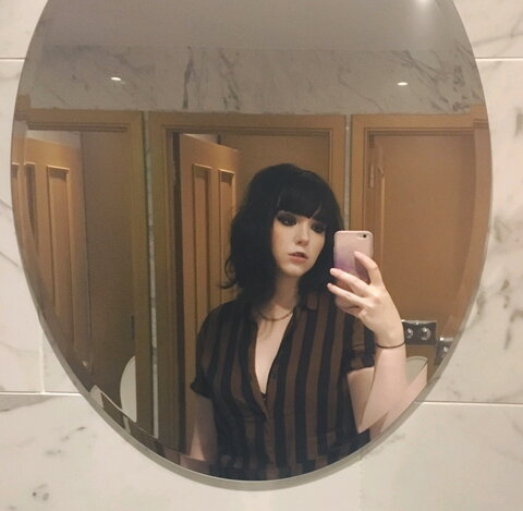 kvwviiju nude photo 42
