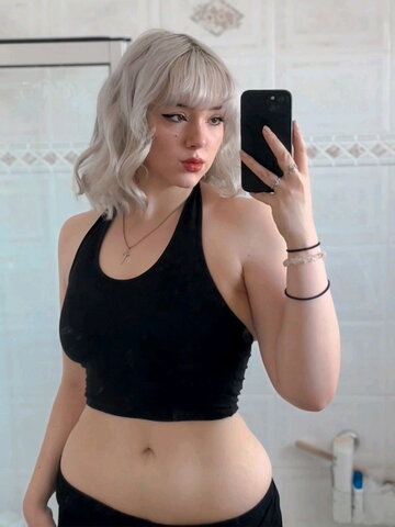 kvwviiju nude photo 39