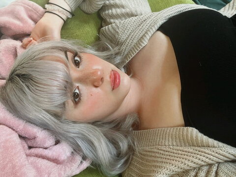 kvwviiju nude photo 18