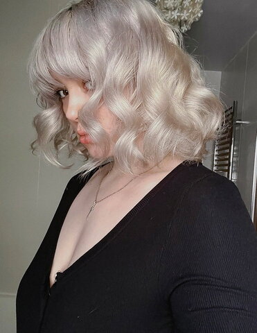 kvwviiju nude photo 17