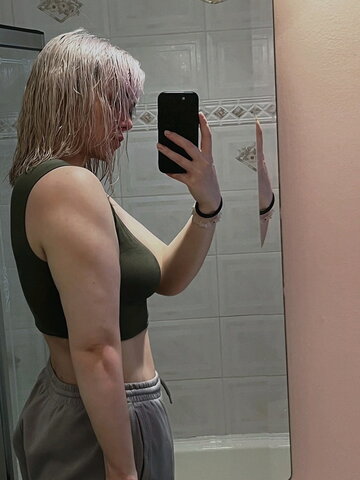 kvwviiju nude photo 8