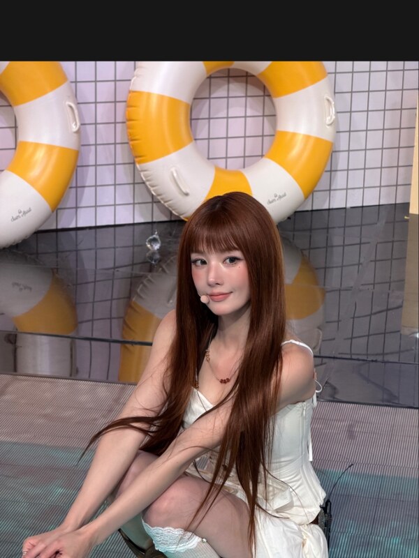 Kwon Eunbi nude photo 5