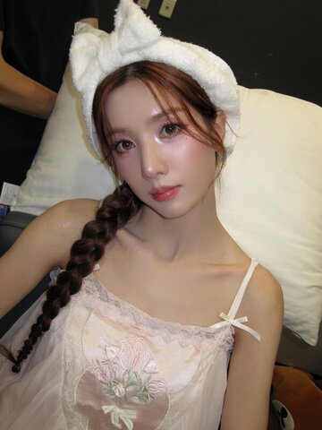 Kwon Eunbi nude photo 20