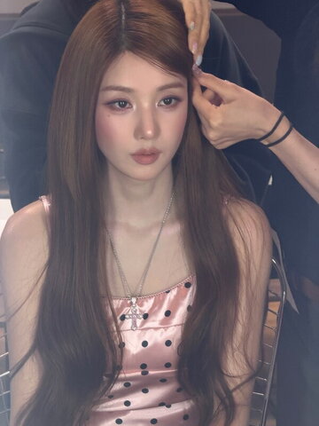 Kwon Eunbi nude photo 10
