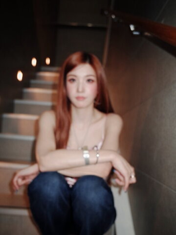 Kwon Eunbi nude photo 4