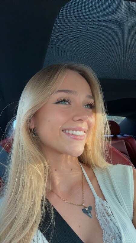 Kyla Dodds nude photo 6
